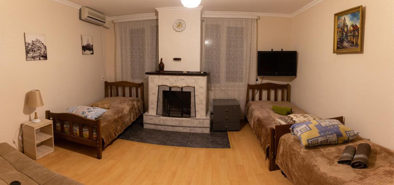 Guest House Hello Тбилиси Екстериор снимка