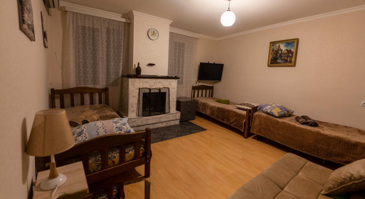 Guest House Hello Тбилиси Екстериор снимка