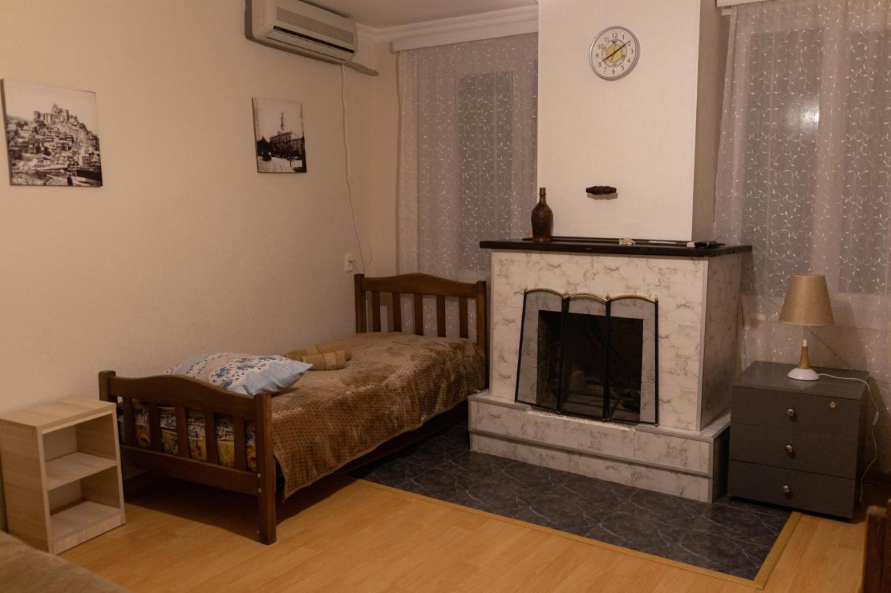 Guest House Hello Тбилиси Екстериор снимка